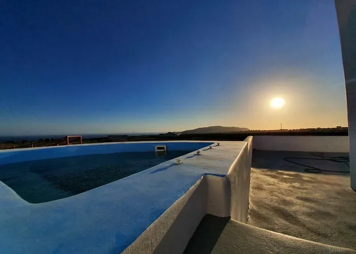Villa Therme Athena Emporio (Santorini)